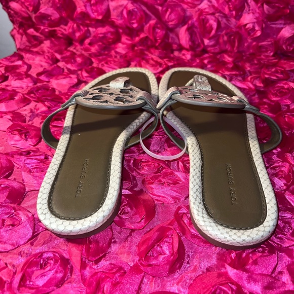 Tory Burch Miller Leather Logo Thong Sandals - Picture 4 of 8